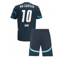 RB Leipzig Xavi Simons #10 Koszulka Trzecia dzieci 2024-25 Krótki Rękaw (+ krótkie spodenki)